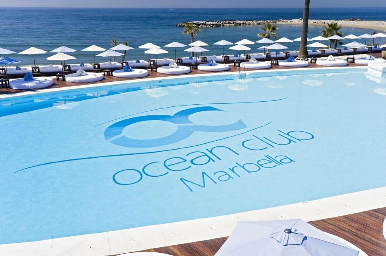 Apartment First Line Luxury Penthouse, Puerto Banus, Marbella