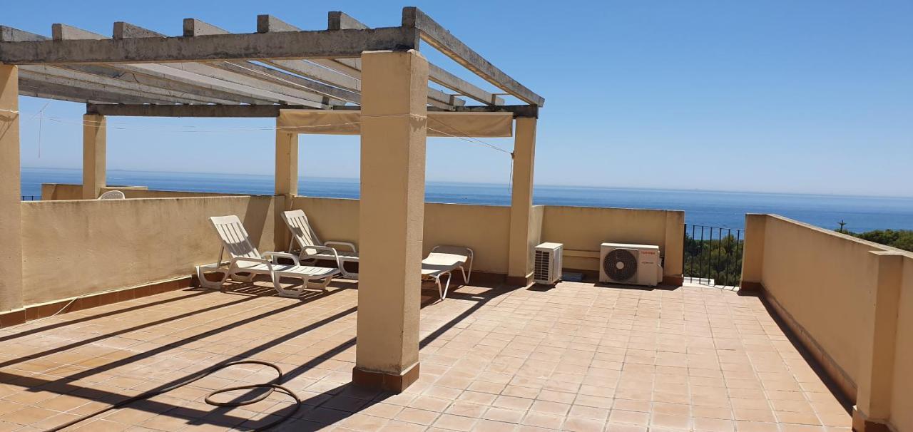 Corner Sea View Penthouse With 95m² Terraces * Marbella