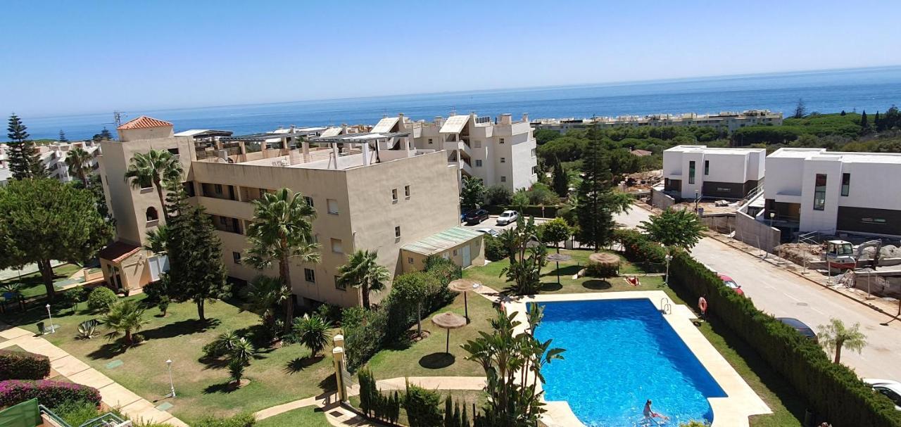 Corner Sea View Penthouse With 95m² Terraces