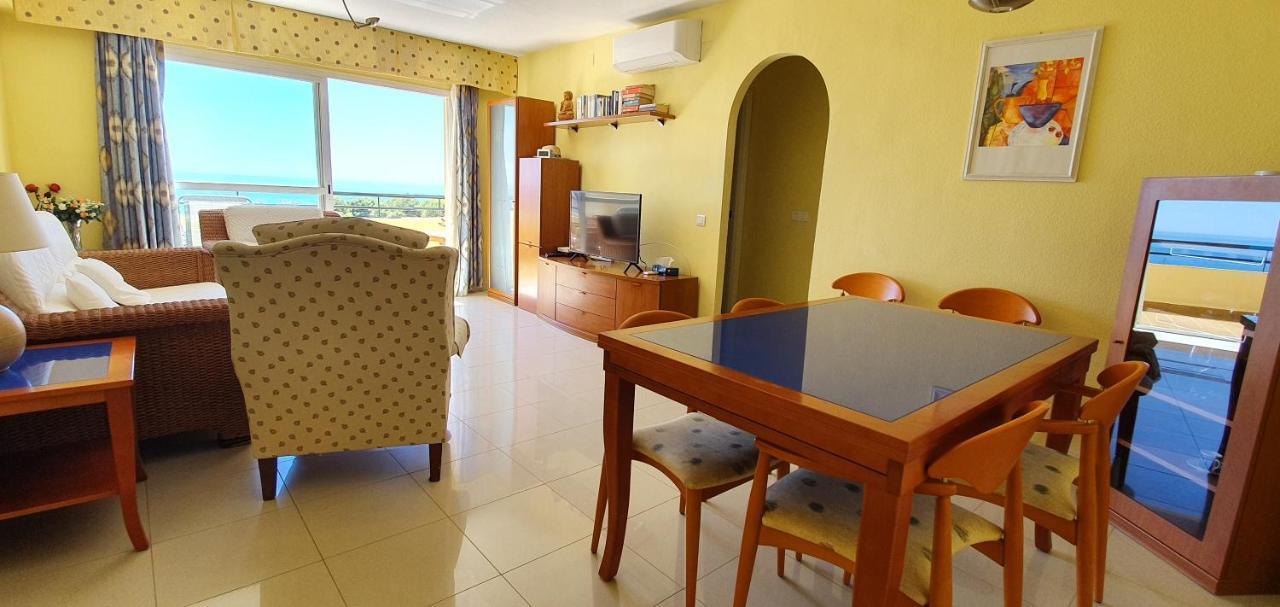 Corner Sea View Penthouse With 95m² Terraces