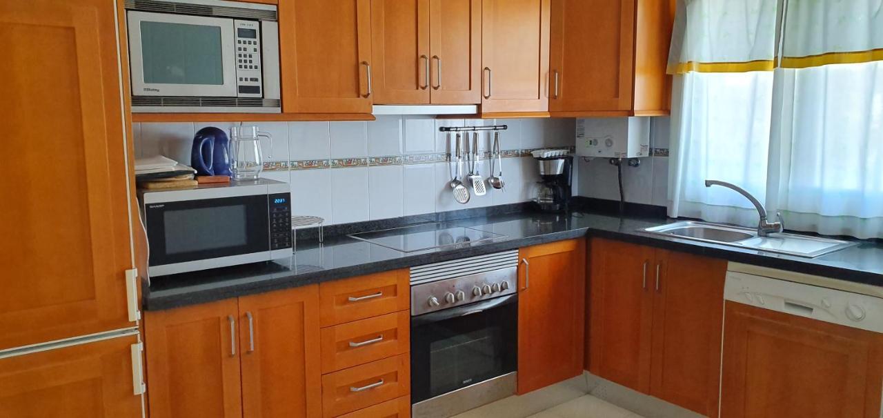 Corner Sea View Penthouse With 95m² Terraces *