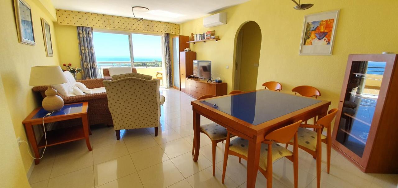 Corner Sea View Penthouse With 95m² Terraces Apartment *