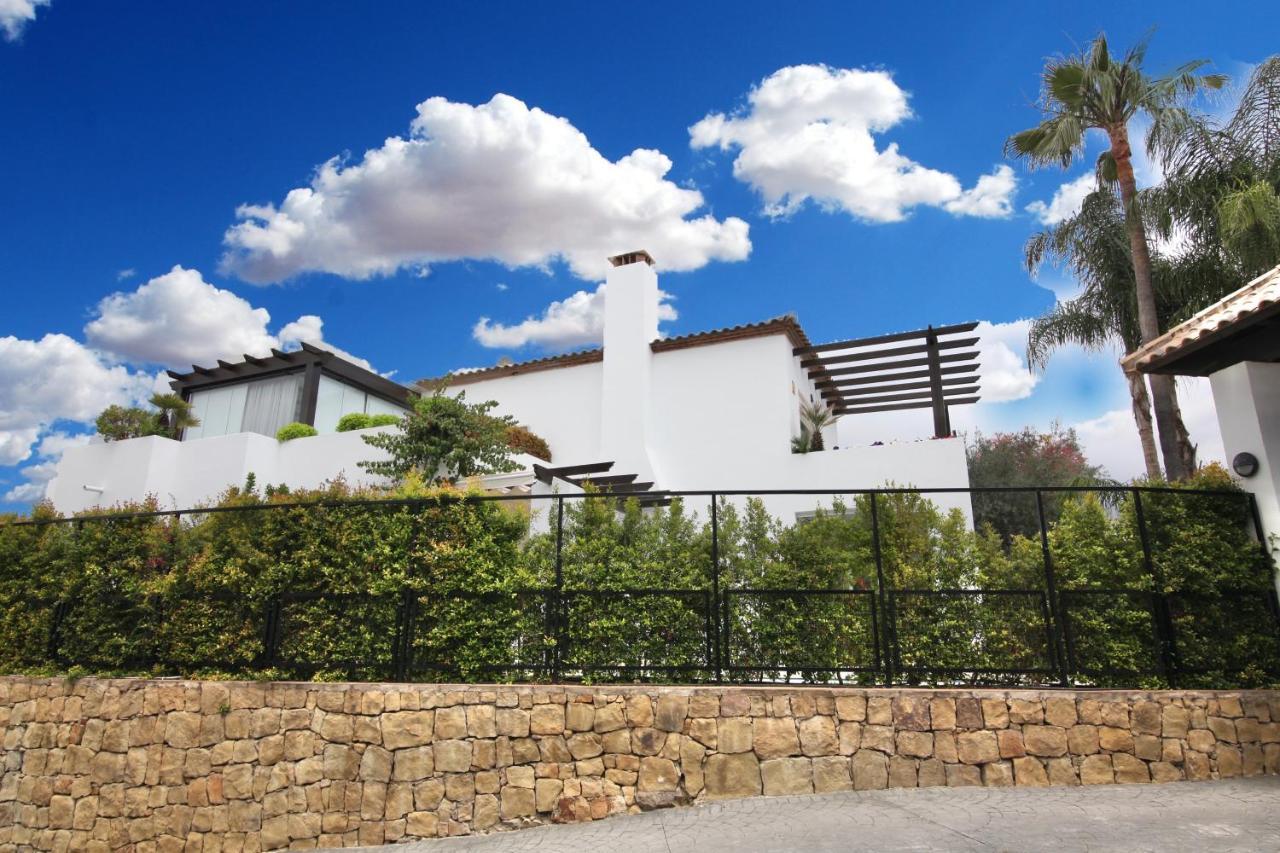 Villa Suenos De Puente Romano *