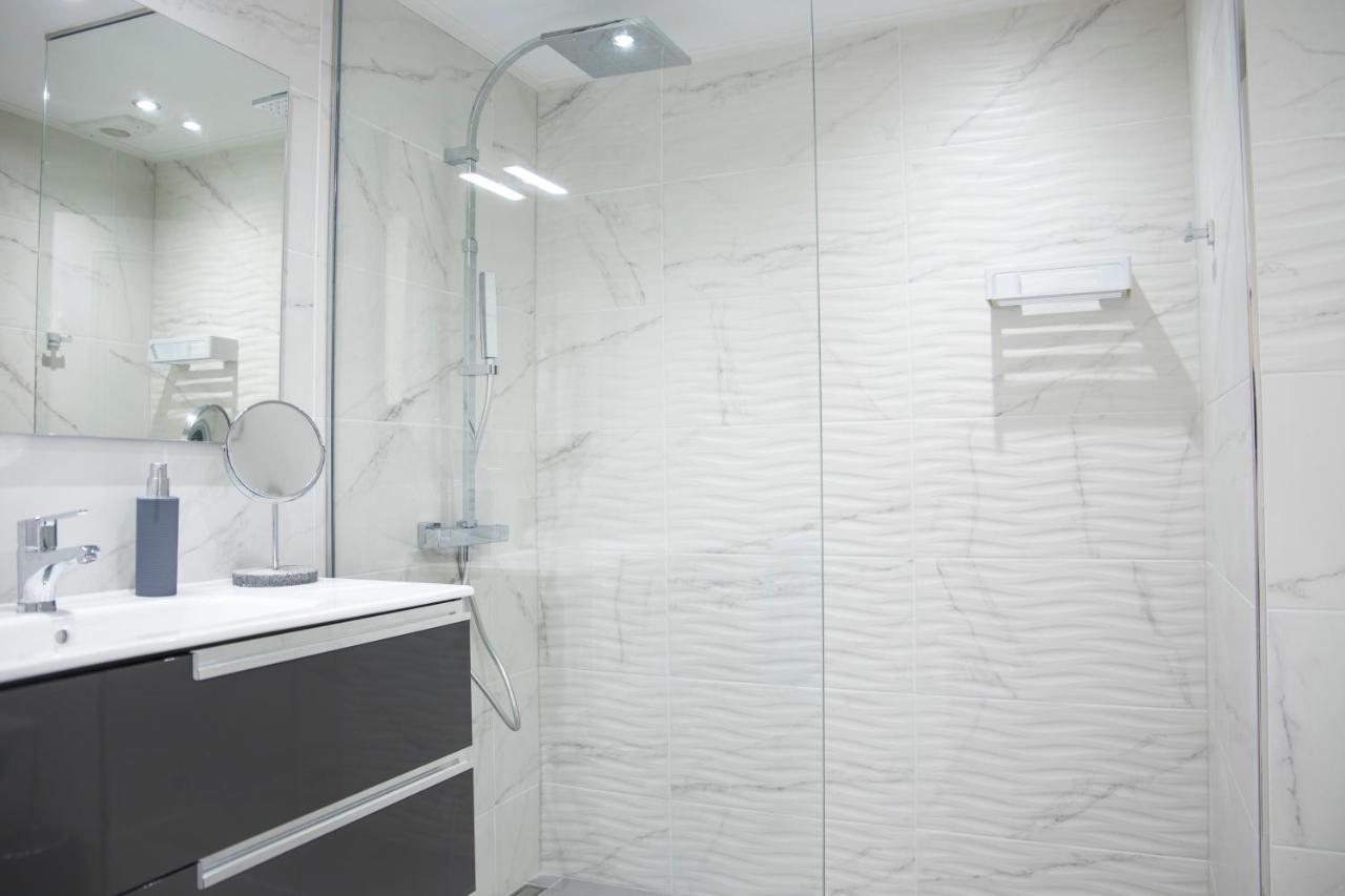 Apartment In 200m To The ! *