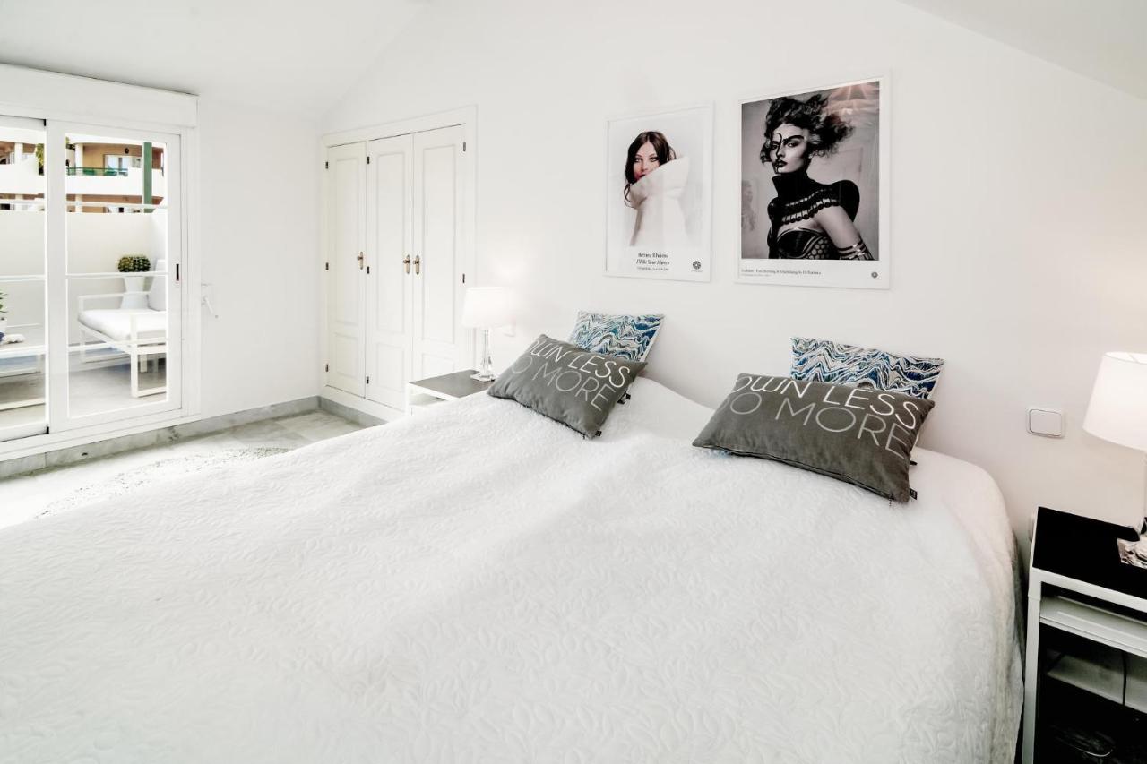 Sad-spacious 2 Bedroom Duplex Puerto Banus