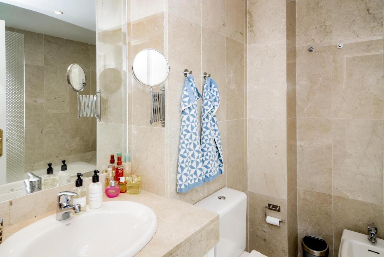 Sad-spacious 2 Bedroom Duplex Puerto Banus Apartamento