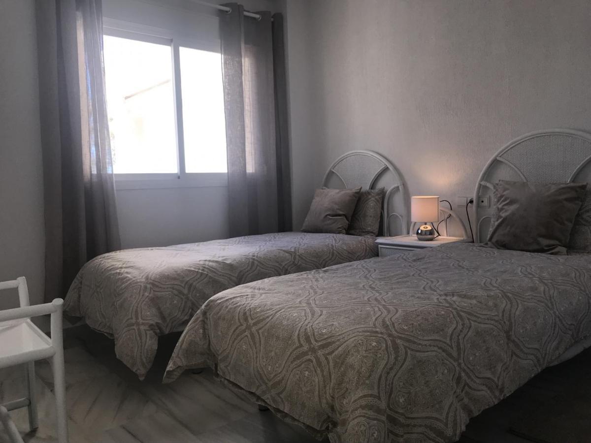 Apartment 20945 - Great Very Near *