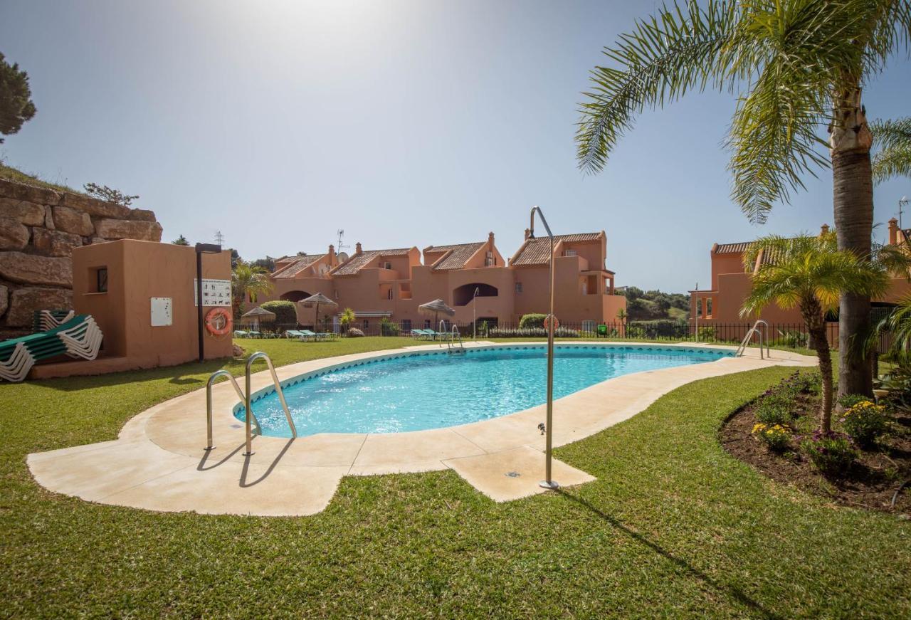 1 Beach Golf Apartment