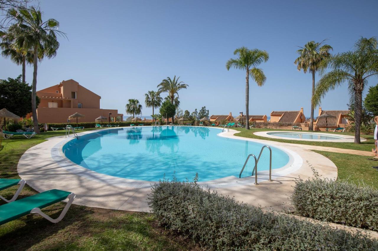 1 Beach Golf Apartment
