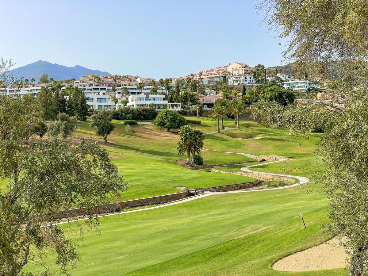 Apartment Contemporary 2br Apt With Terrace In Nueva Andalucia 'the Golf Valley' *
