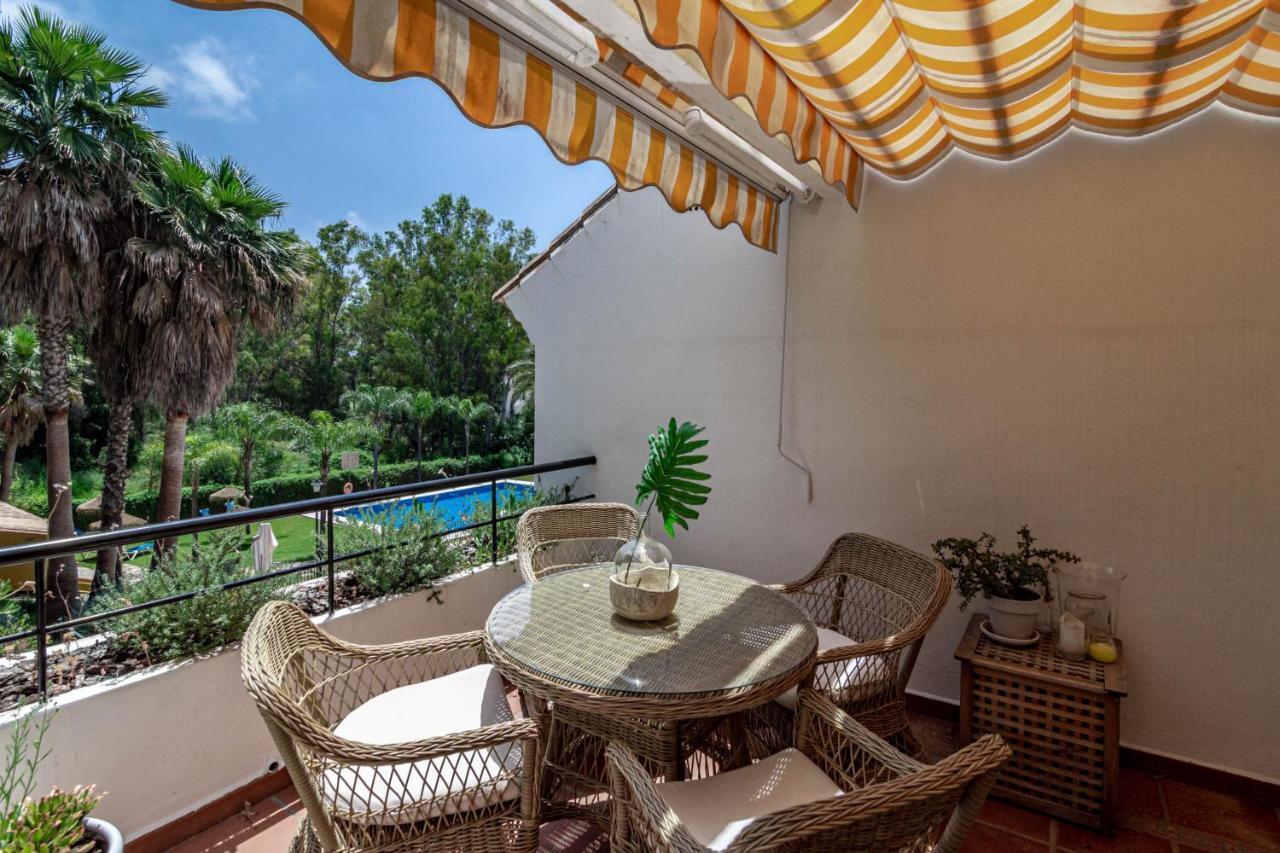 Apartment Contemporary 2br Apt With Terrace In Nueva Andalucia 'the Golf Valley'
