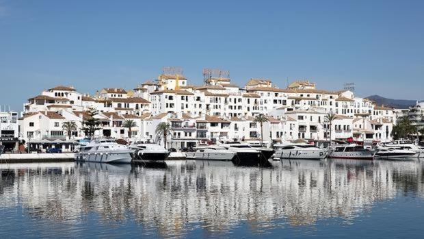 Puerto Banus Frontline With Amazing Sea Views Apartment