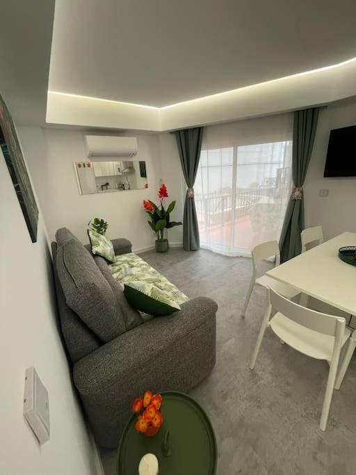 Big Terrace Next To Beach And Old Town Appartement *