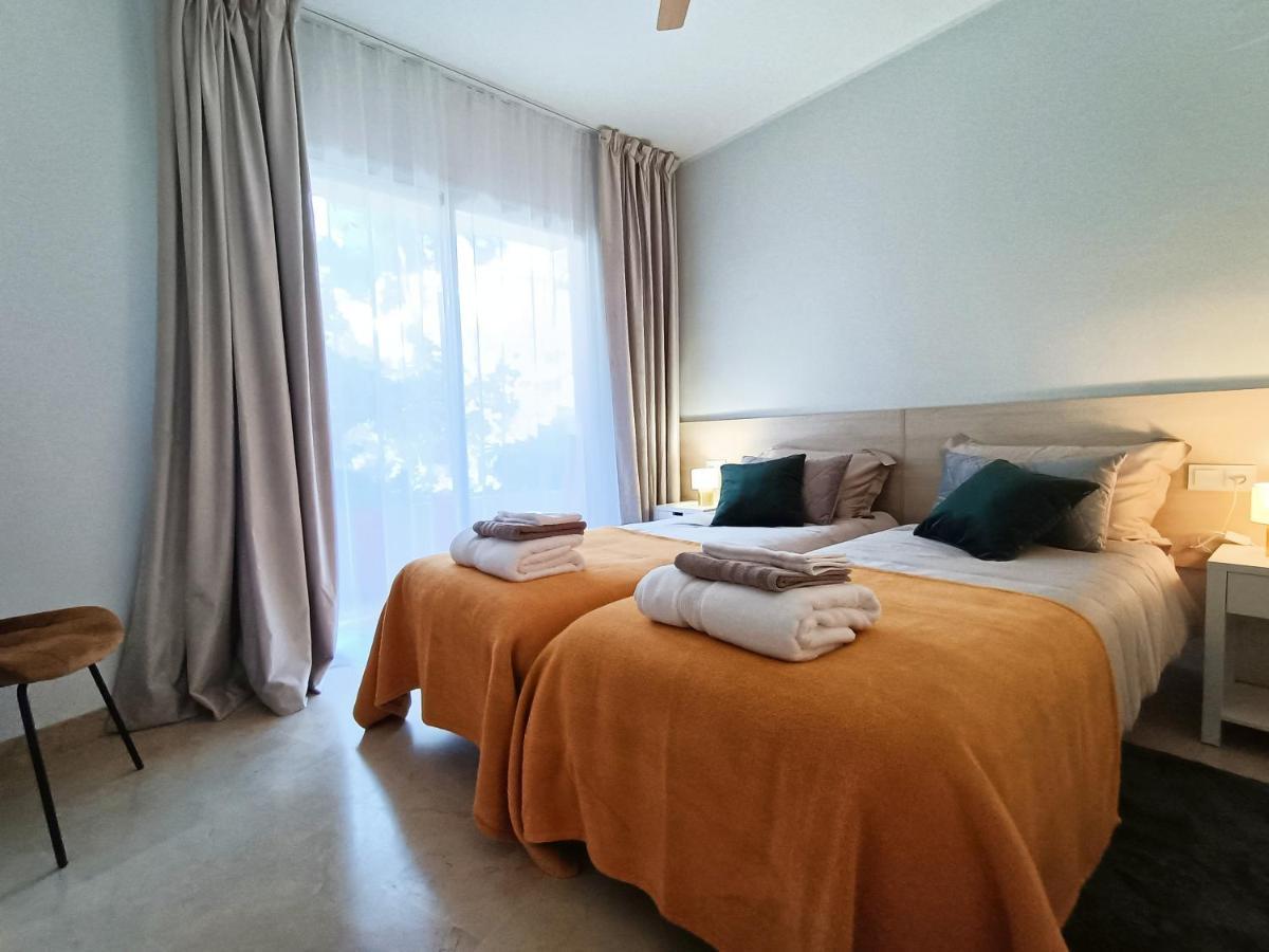 Oasis 3 Bedroom Golden Mile * Marbella