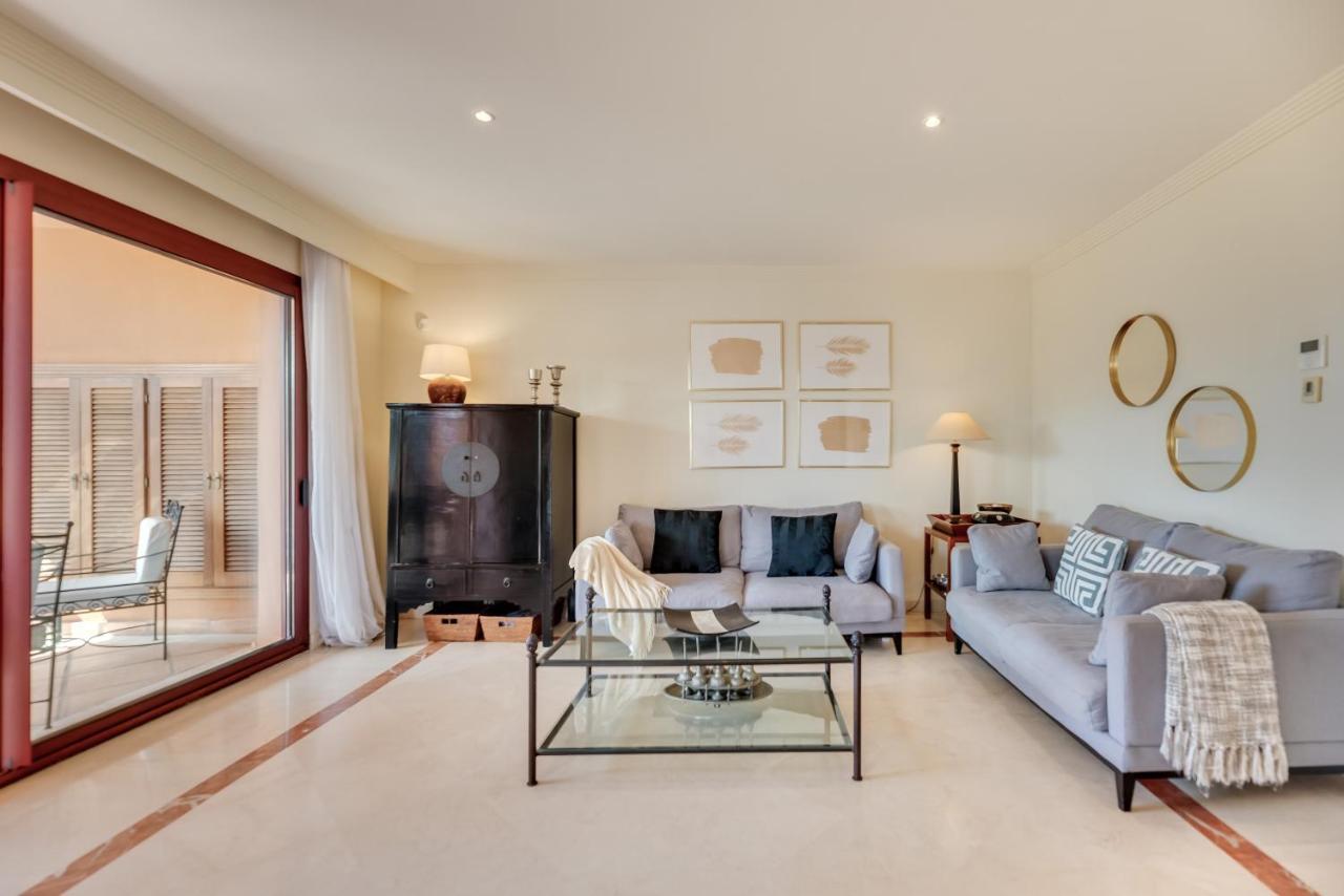 Appartement Vacation I Duplex Con Encanto Bahia, 280m2 Duplex Penthouse, Luxury Complex, A Minute From The Beach, 24-7 Security, In Town Marbella