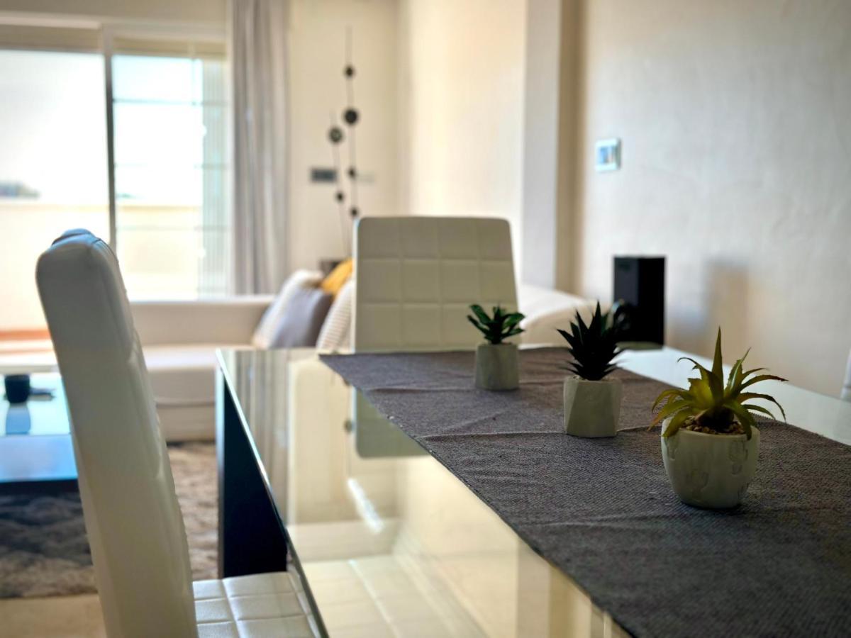 Appartement Moderno Con Preciosas Vistas Al Mar En Urbanizacion Con Piscina - Rio Real 11 2g Marbella