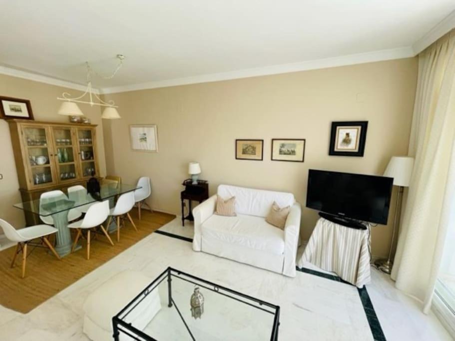 Milla De Oro Apartment *