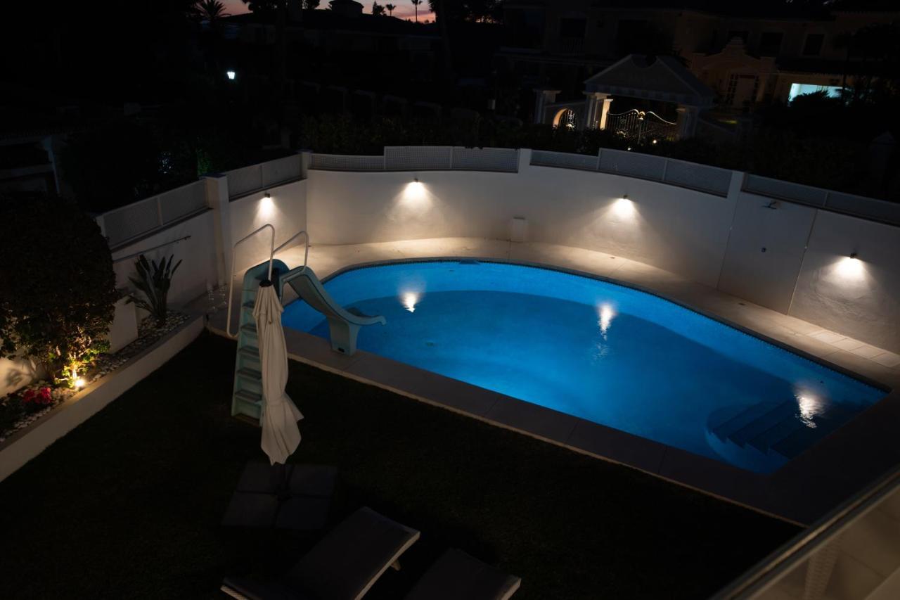 Encantadora Junto A La Playa En Monteros Con Seguridad 24 Pousada Marbella