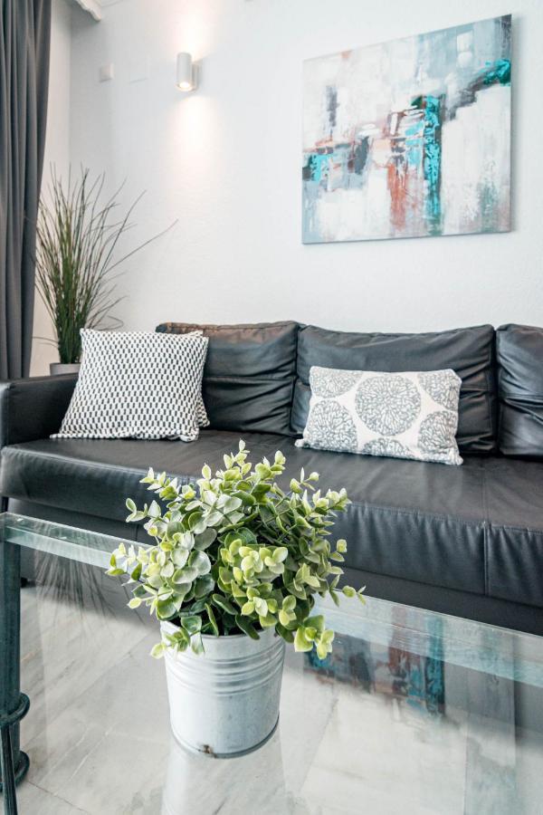 Harbor Getaway In The Heart Of Puerto Banus With Walking Dictance To Everything * Marbella