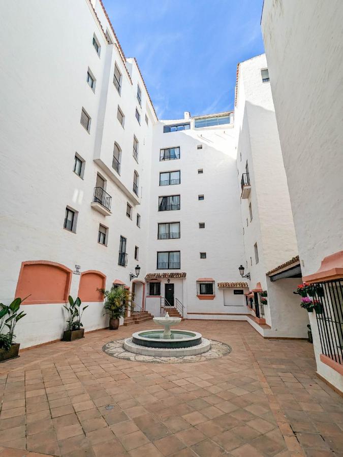 Harbor Getaway In The Heart Of Puerto Banus With Walking Dictance To Everything Apartment