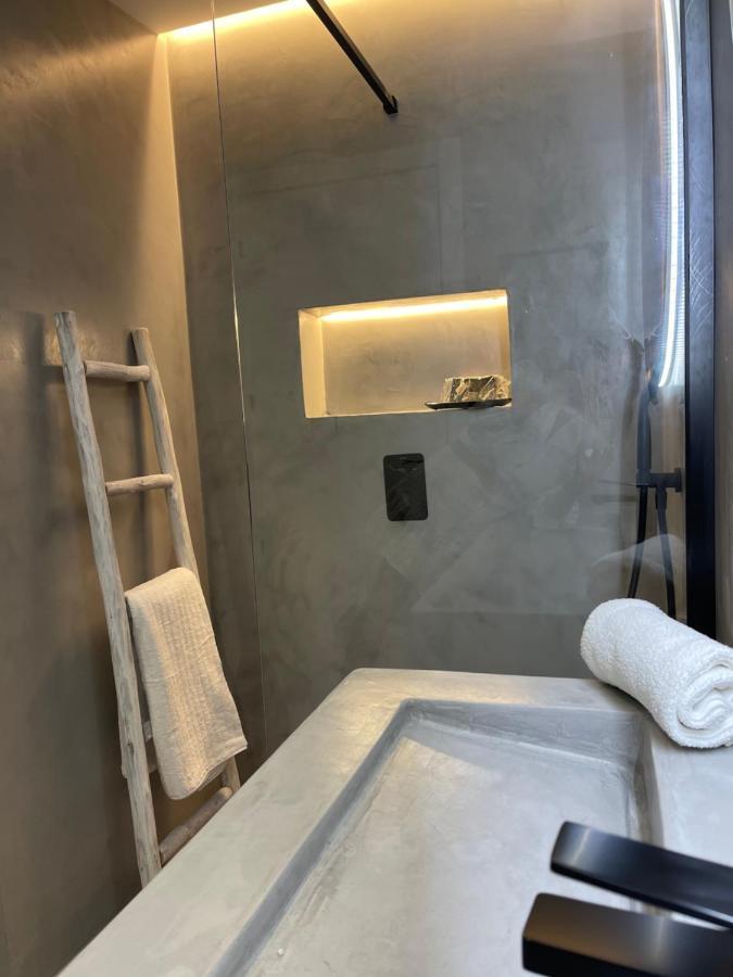 208, Close To The Beach, 2 Bedroom,golden Mile Apartment Marbella