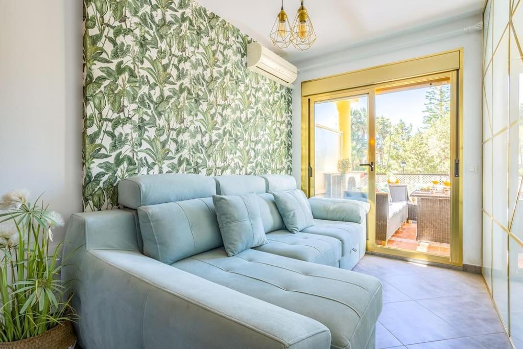 Oleholidays 715 Romana Playa Junto Al Mar Apartment *