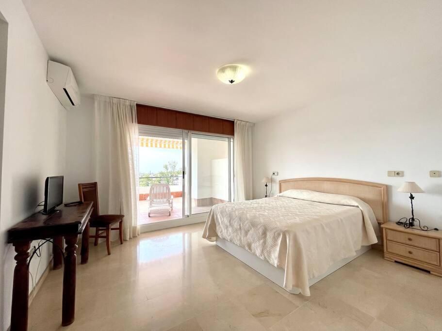 Atico Duplex En Guadalmina Apartment *