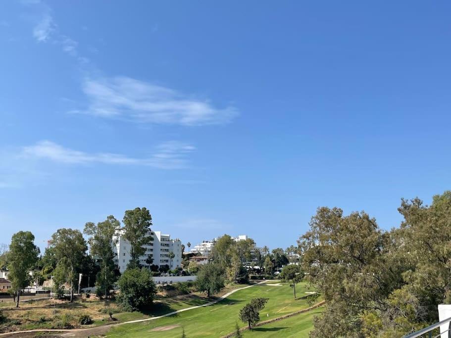 Apartment Atico Duplex En Guadalmina