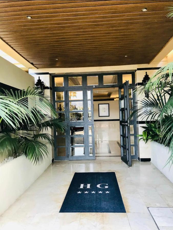Apartment Elegant In Del Golf, 5 Stars & Front Line Golf In Puerto Banus