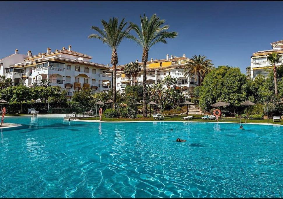 Apartamento En Marbella, Residencial La Dama De Noche