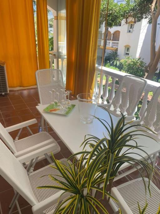 Apartamento En Marbella, Residencial La Dama De Noche Marbella