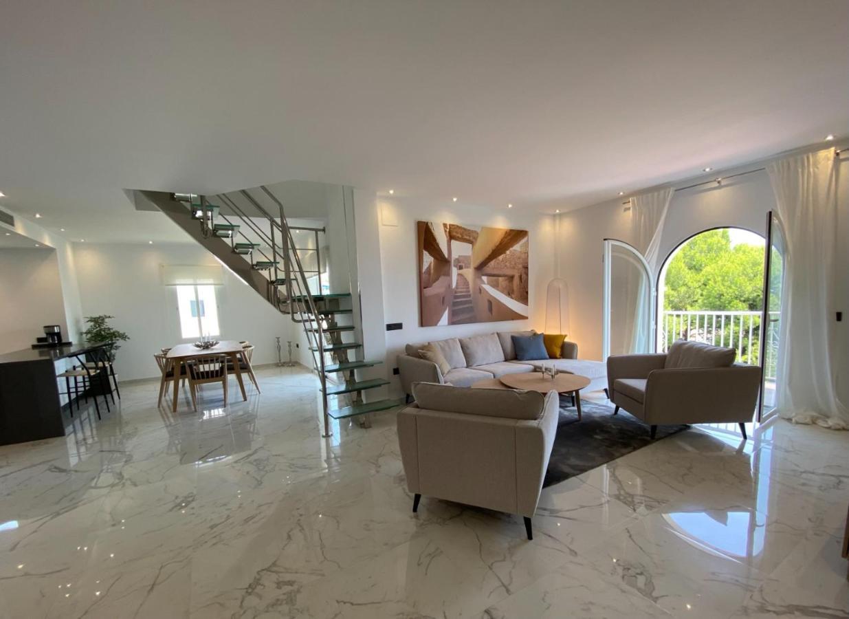 Apartment Exclusive Duplex Penthouse In Puerto Banus *