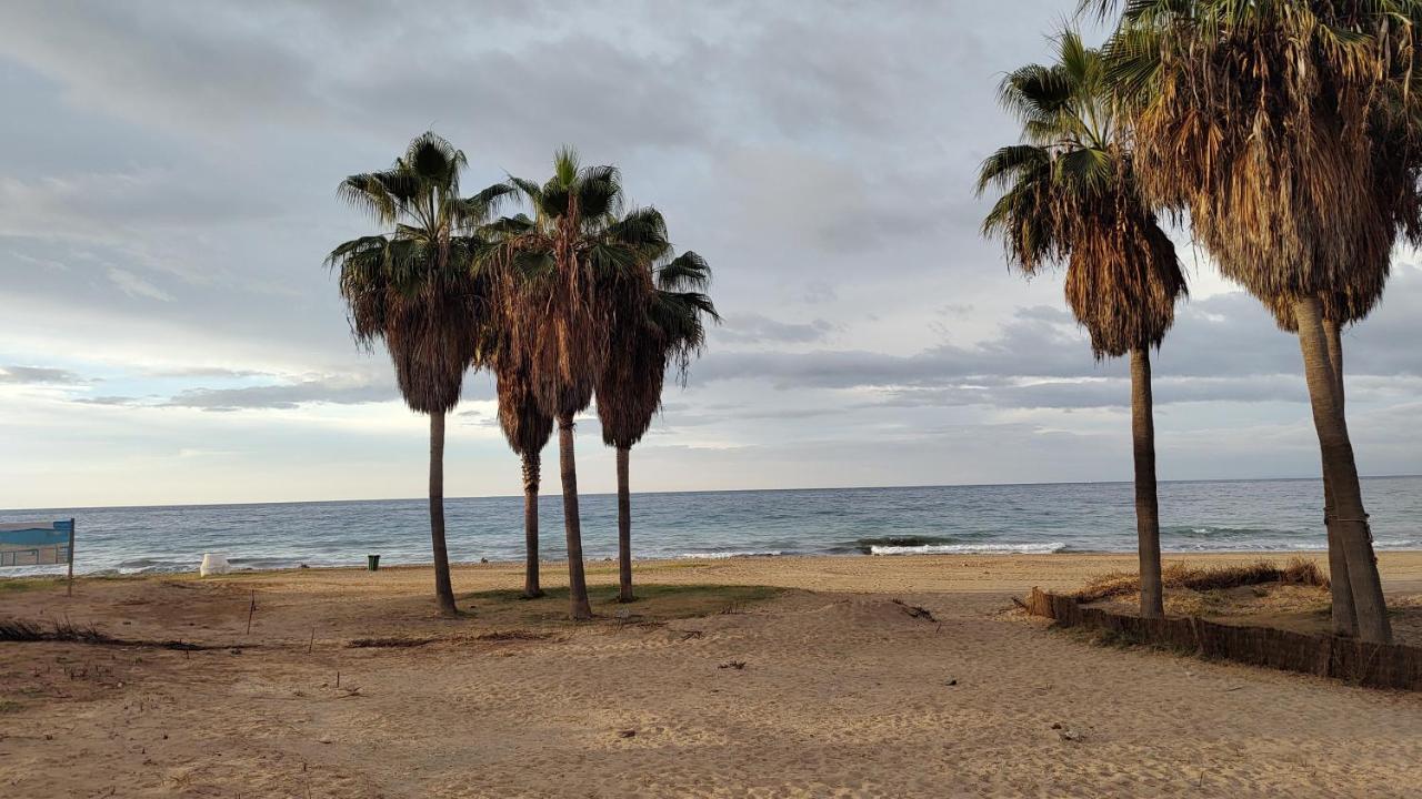 Villa Golf In Marbella, Frontline Golfvilla In Rioreal Golf Marbella