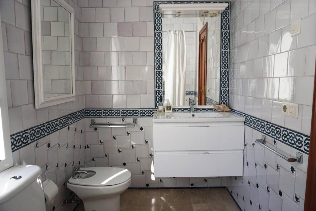 Private & Pool Nr Puerto Banus Villa *