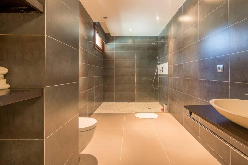 Villa Exclusive 6 En Bedroom - Nagueeles Marbella