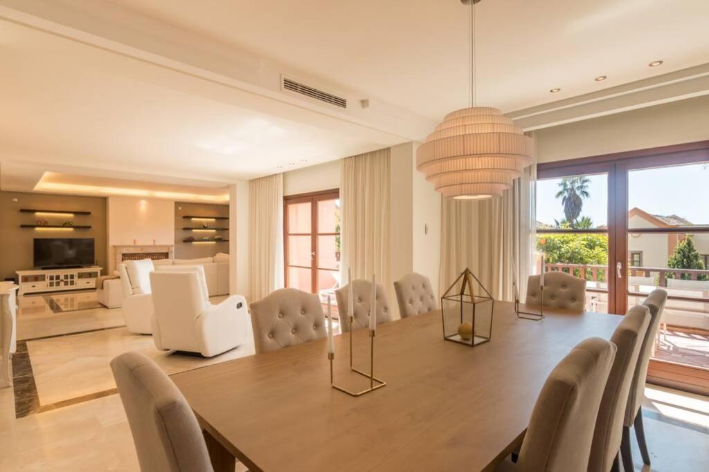 Villa Exclusive 6 En Bedroom - Nagueeles *