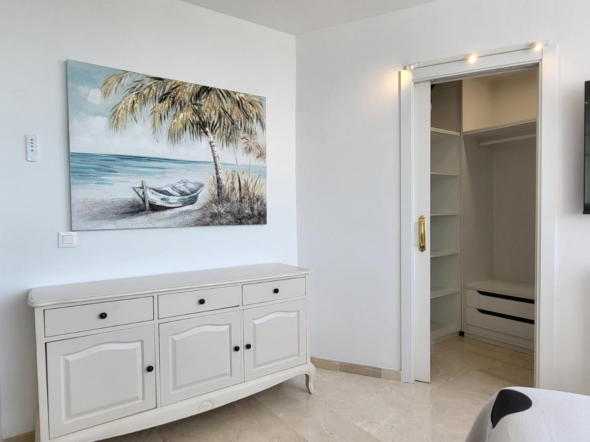 Edificio Puerto Azul Appartement Marbella
