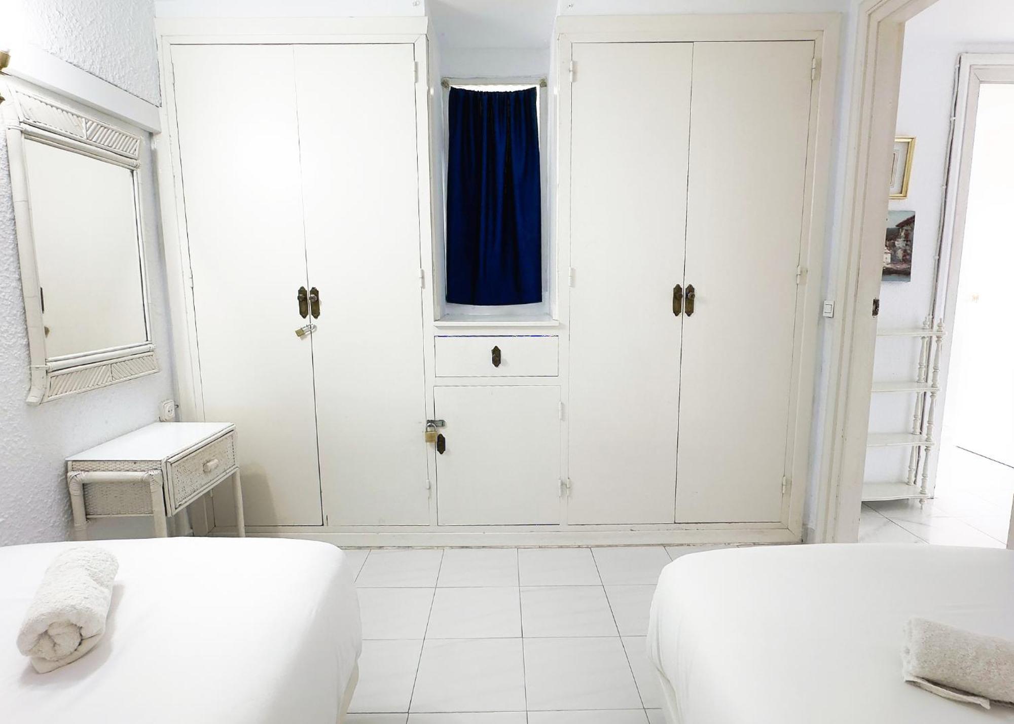 Skol 727 Lovely 2 Bedroom Duplex In Center