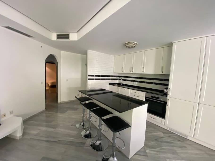 Apartamento Apartment. Newly Renovated. *