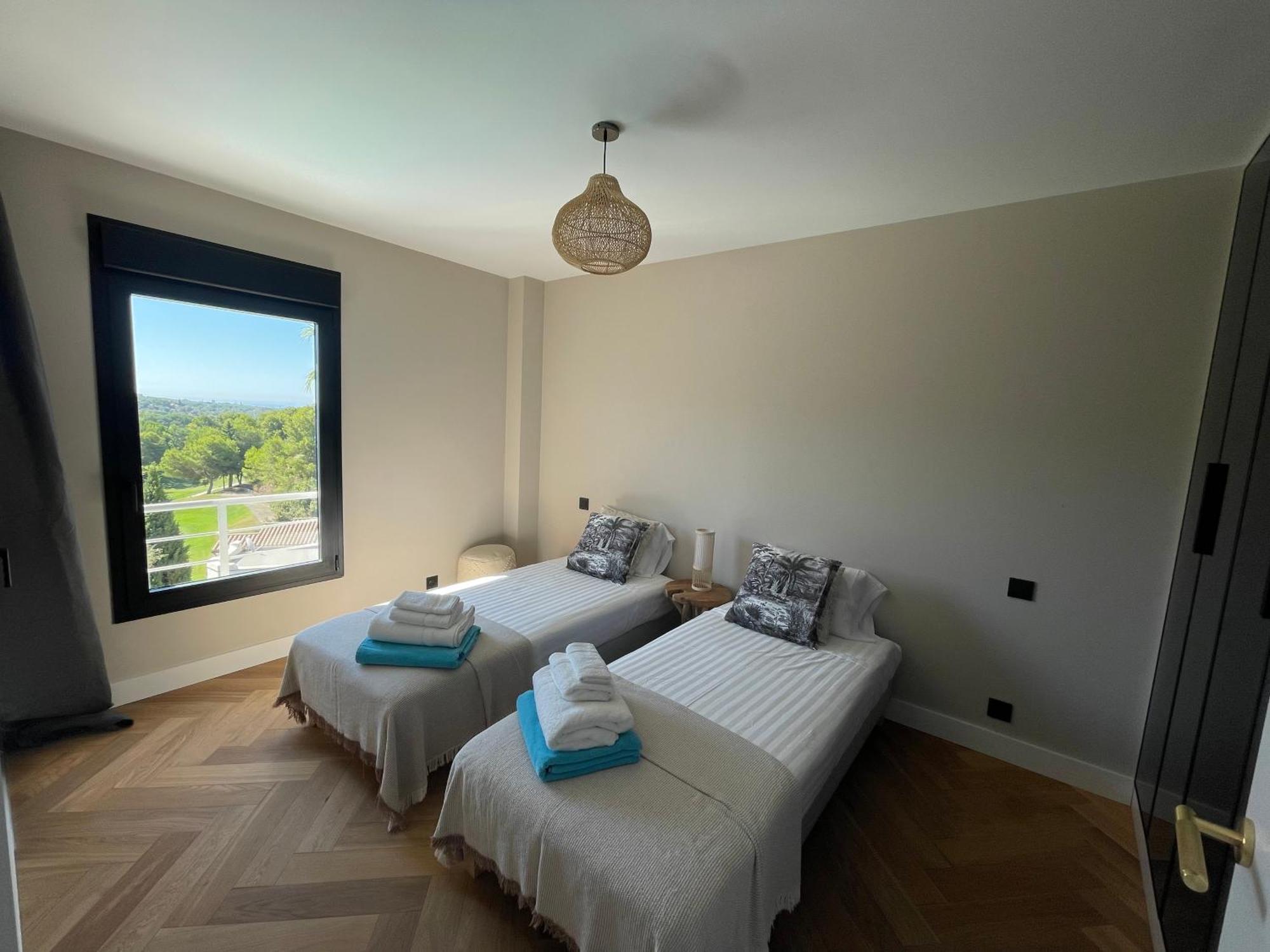 Ultimate Luxury Dream With 7 Bedrooms, Gym, And Infinity Pool Villa