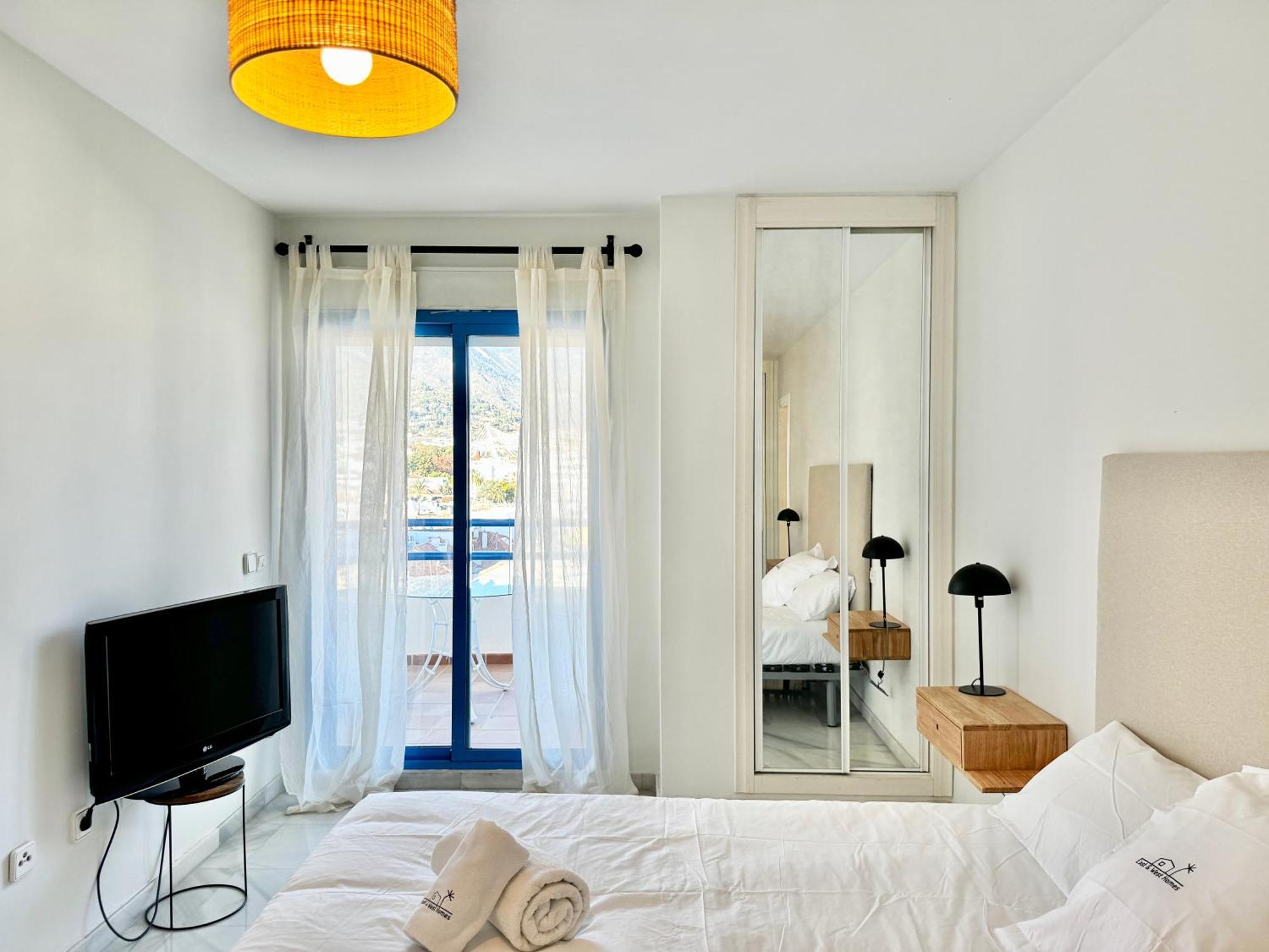 Seaside Oasis With Mountain Views - Eaw Homes Apartamento *