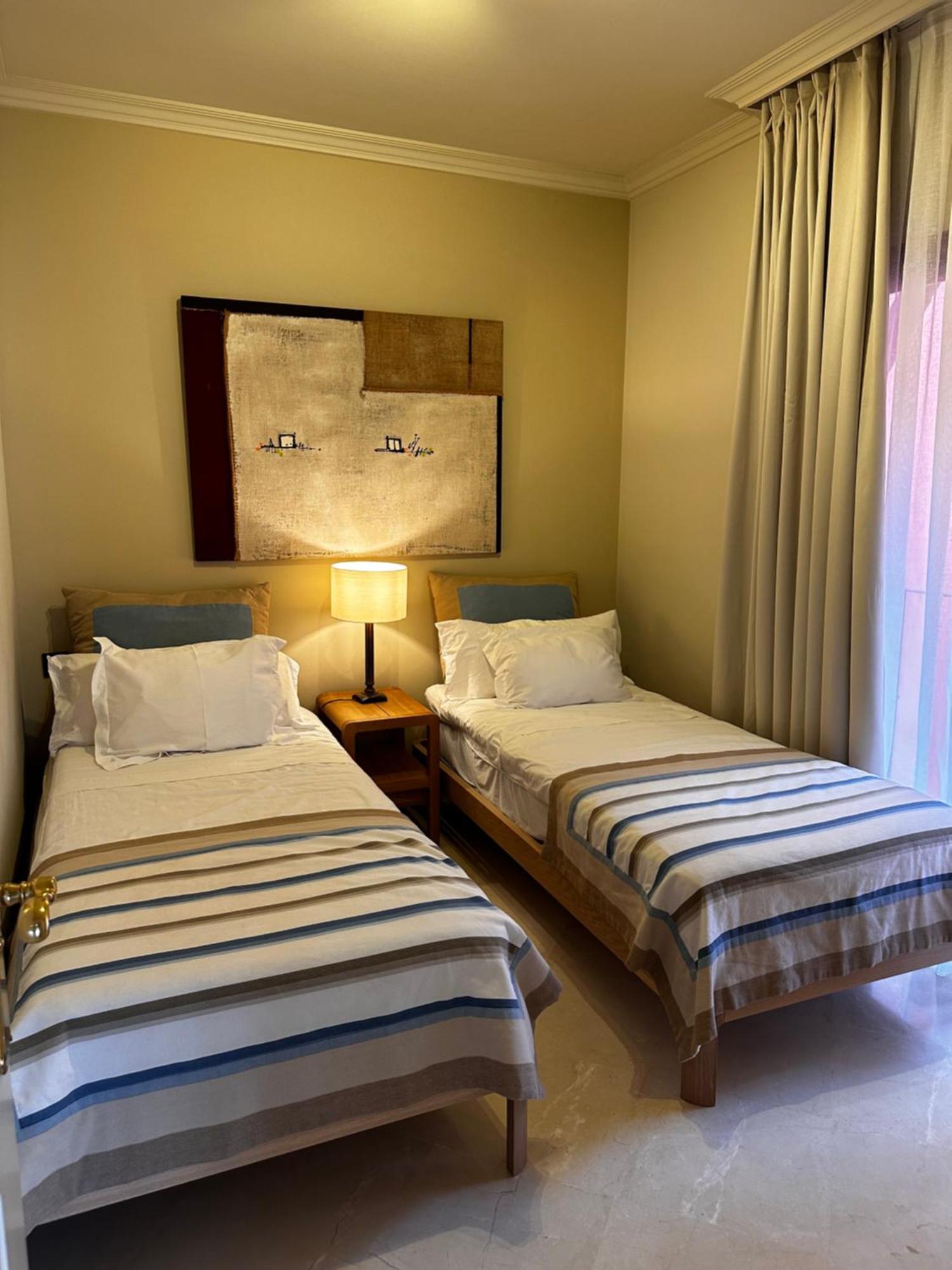 Havsutsikt - Penthouse 200 M Fran Stranden - Elviria Apartment Marbella