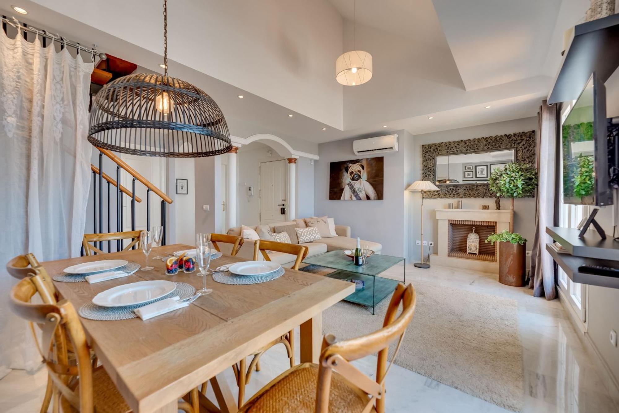 Apartment Elegant 2 Bdrm Penthouse With Bbq And Pools Marbella