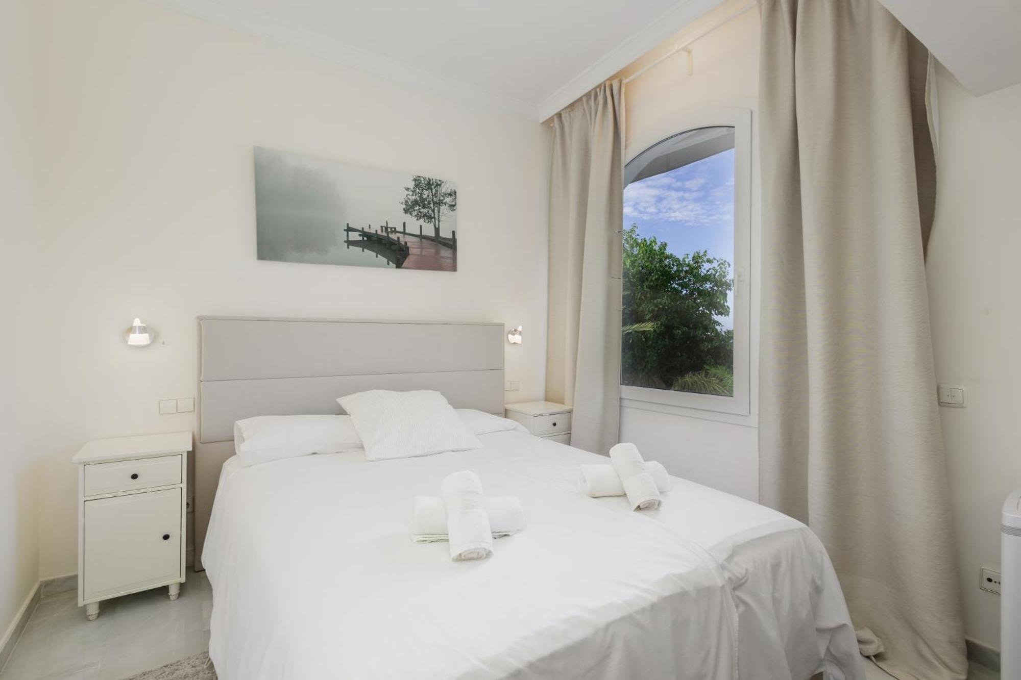 Ferienhaus 6 Bedroom Villa, With Heated Pool And Sea Views, Next To The Of Costabella *