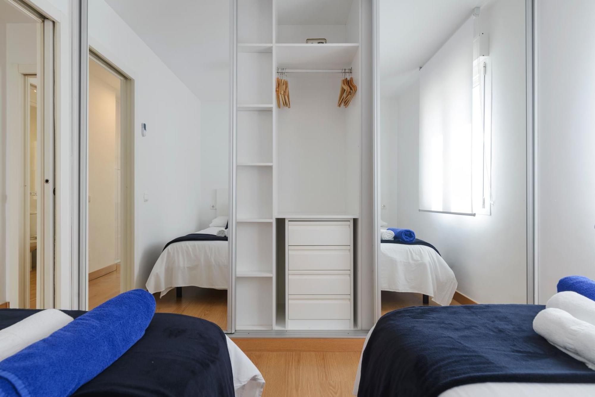 Apartment Sea Front In Center