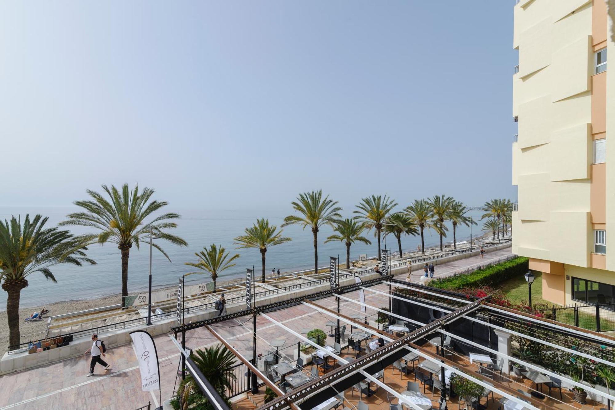 Sea Front In Center *