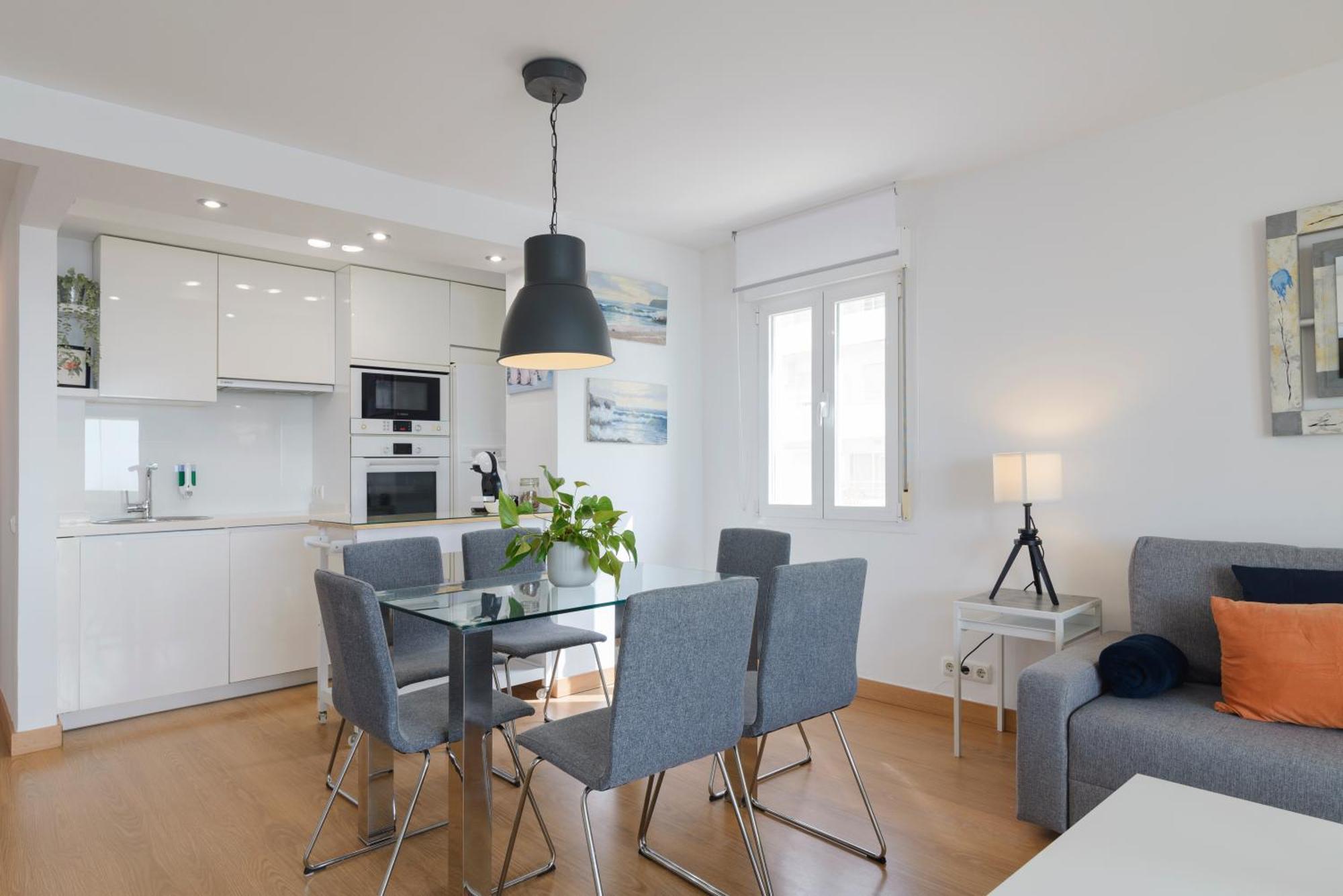 Apartment Sea Front In Center Marbella