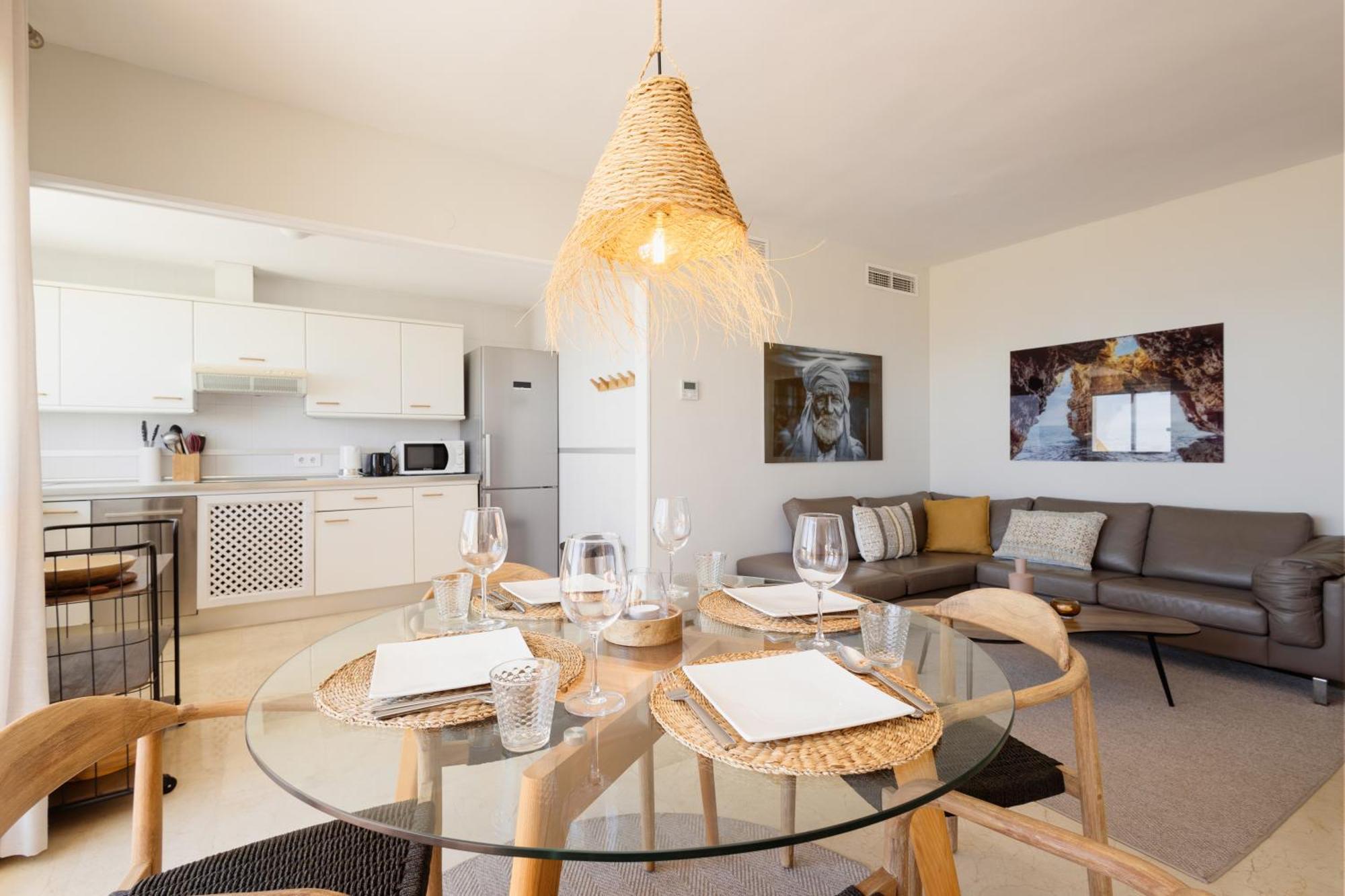 Modern Beachside Penthouse With Amazing Sea Views Apartment *