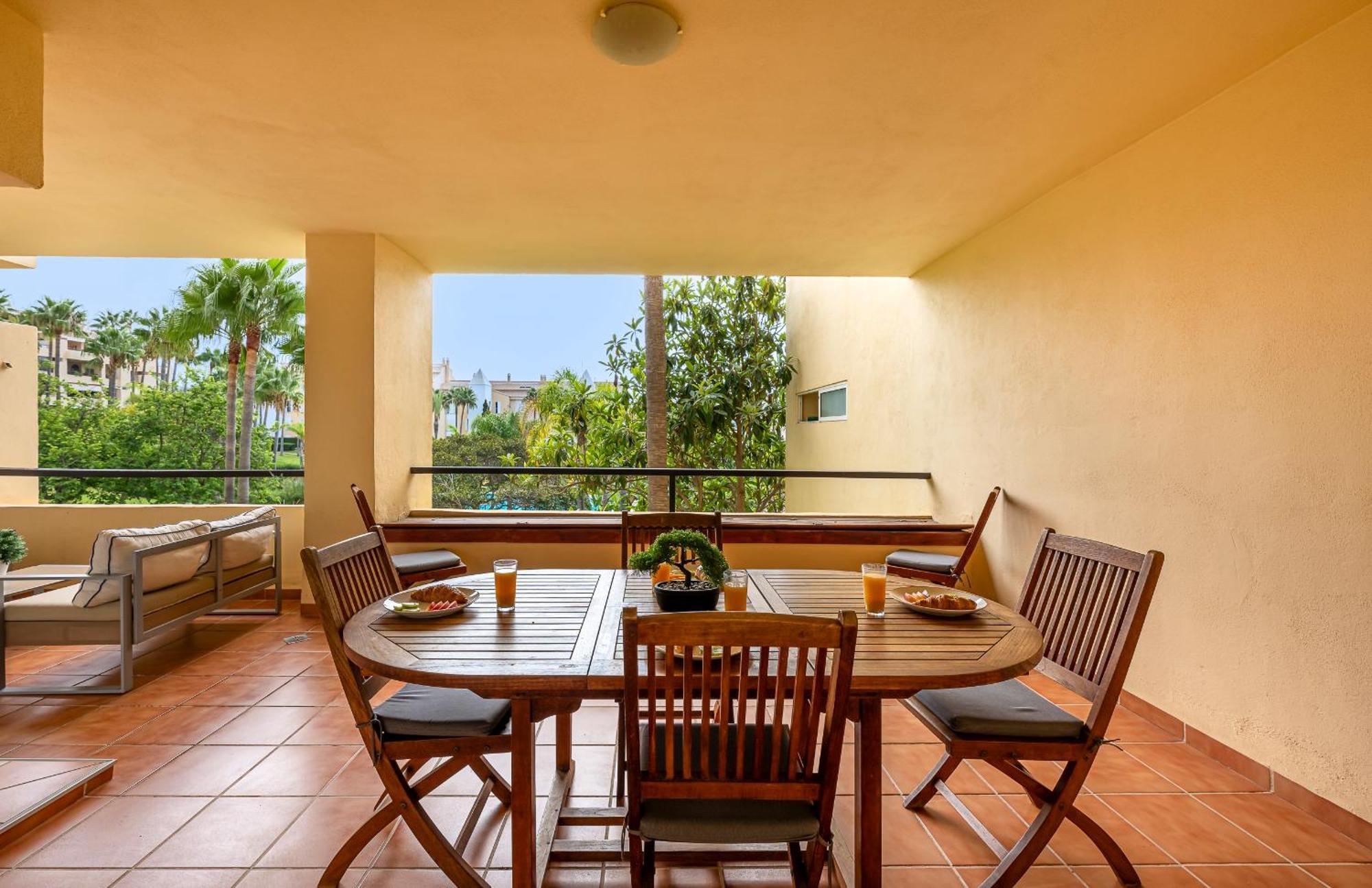 Spacious 3 Bedrooms At Brisas Marbella