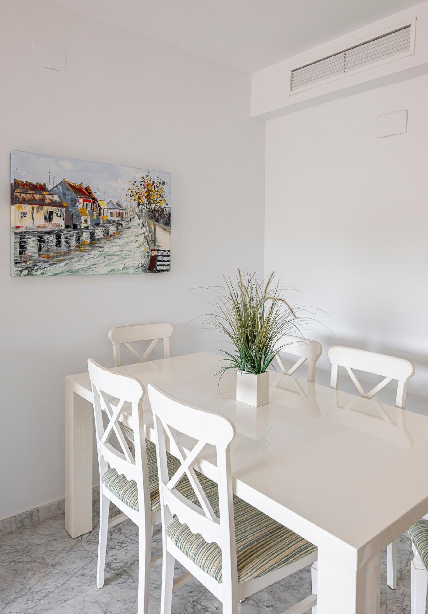 Spacious 3 Bedrooms At Brisas Appartement *